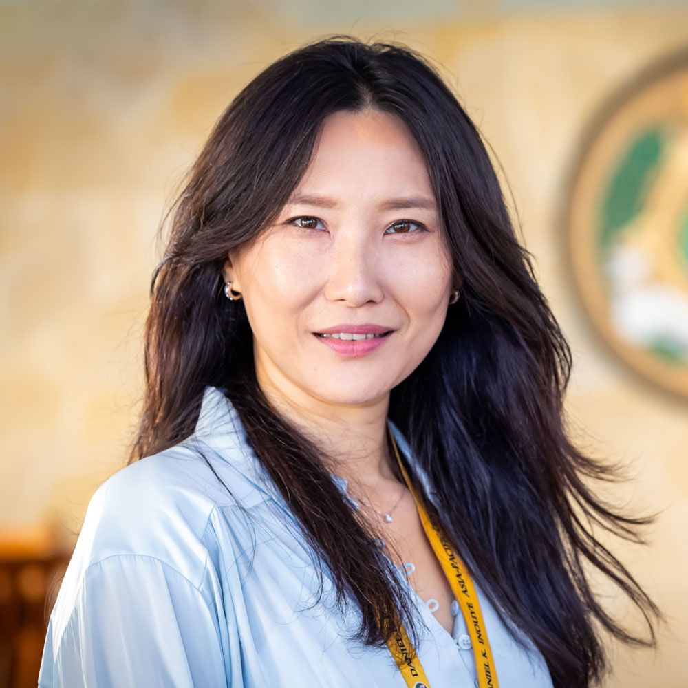 Portrait of Dr. Lamin Kim