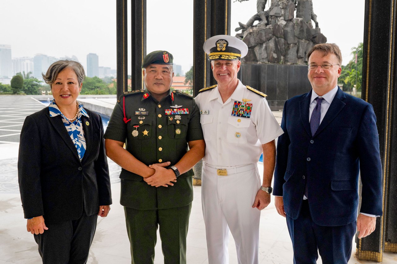 Adm. Samuel J. Paparo, commander of U.S. Indo-Pacific Command, and DKI APCSS Director Suzanne P. Vares-Lum visit Malaysia on May 29, 2025. Paparo met with senior military and government officials, highlighting Malaysia’s importance as a U.S. partner and reaffirming the U.S. commitment to the region. Photo by Sgt. Angel Heraldez