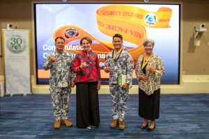 Cmdr. Michael John Encina of the Philippine Coast Guard received his Laulima lanyard 