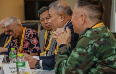 Lieutenant General (Ret) Parinya Chaidilok